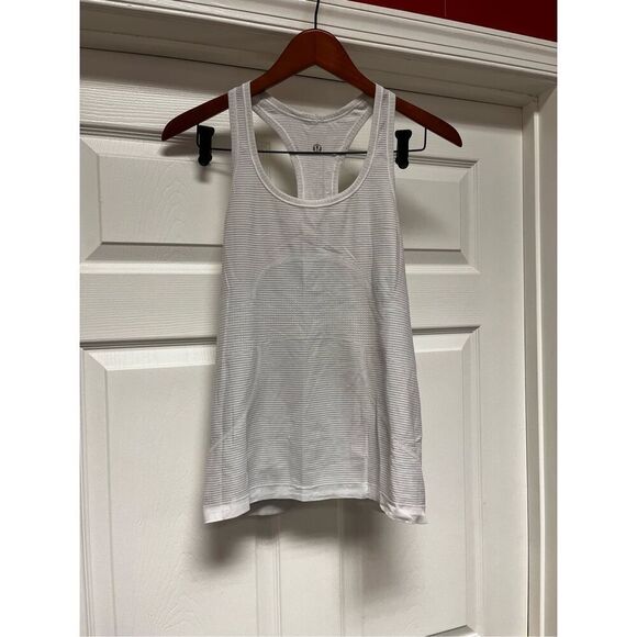 Lululemon Light Gray Swiftly Tech Racerback Tank sz 10 - Picture 1 of 5